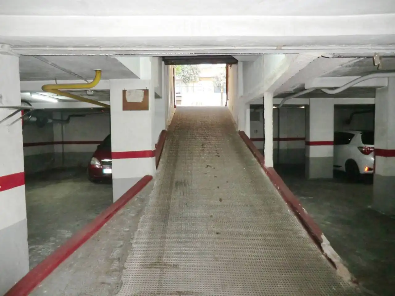 Parkplatz von Garage zur Miete in Valencia