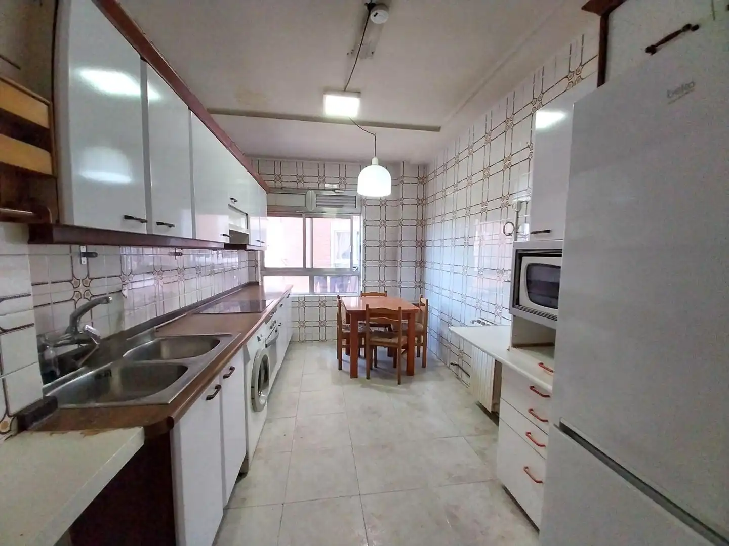 Cocina de Piso en venta en Valladolid con Calefacción, Parquet y Balcón