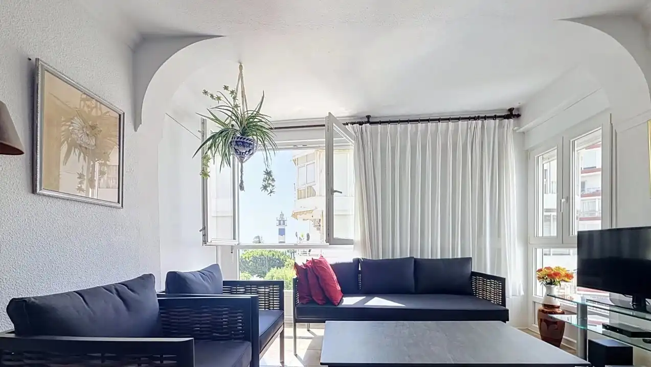 Wohnung mit Pool zum Verkauf in Paseo Marítimo de Poniente 29