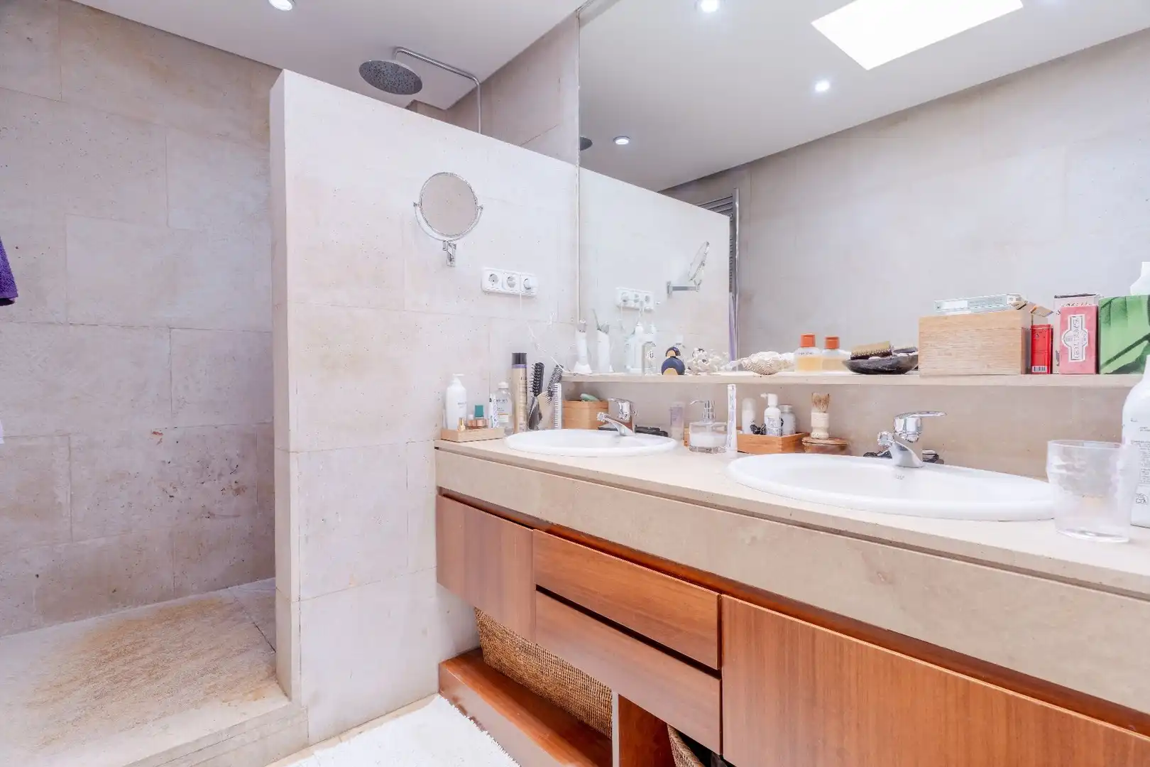 Bathroom of Houses for sale in Madrid  with Air Conditioner, Heating and Private garden