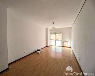 Living room of Flat for sale in Linares  with Air Conditioner and Heating