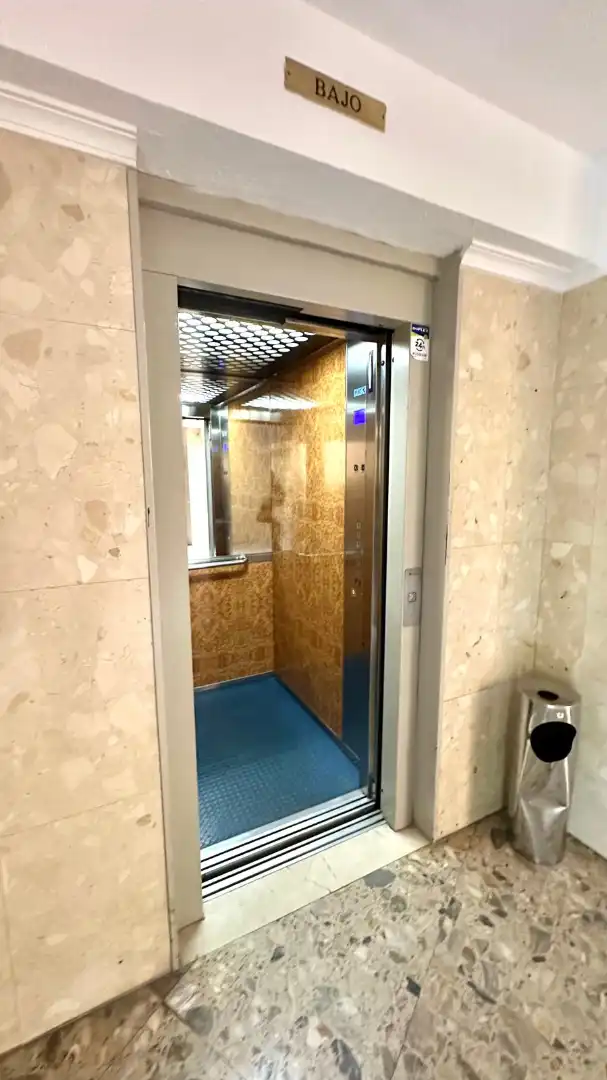 Piso en venta en Madrid con Aire acondicionado, Calefacción y Terraza