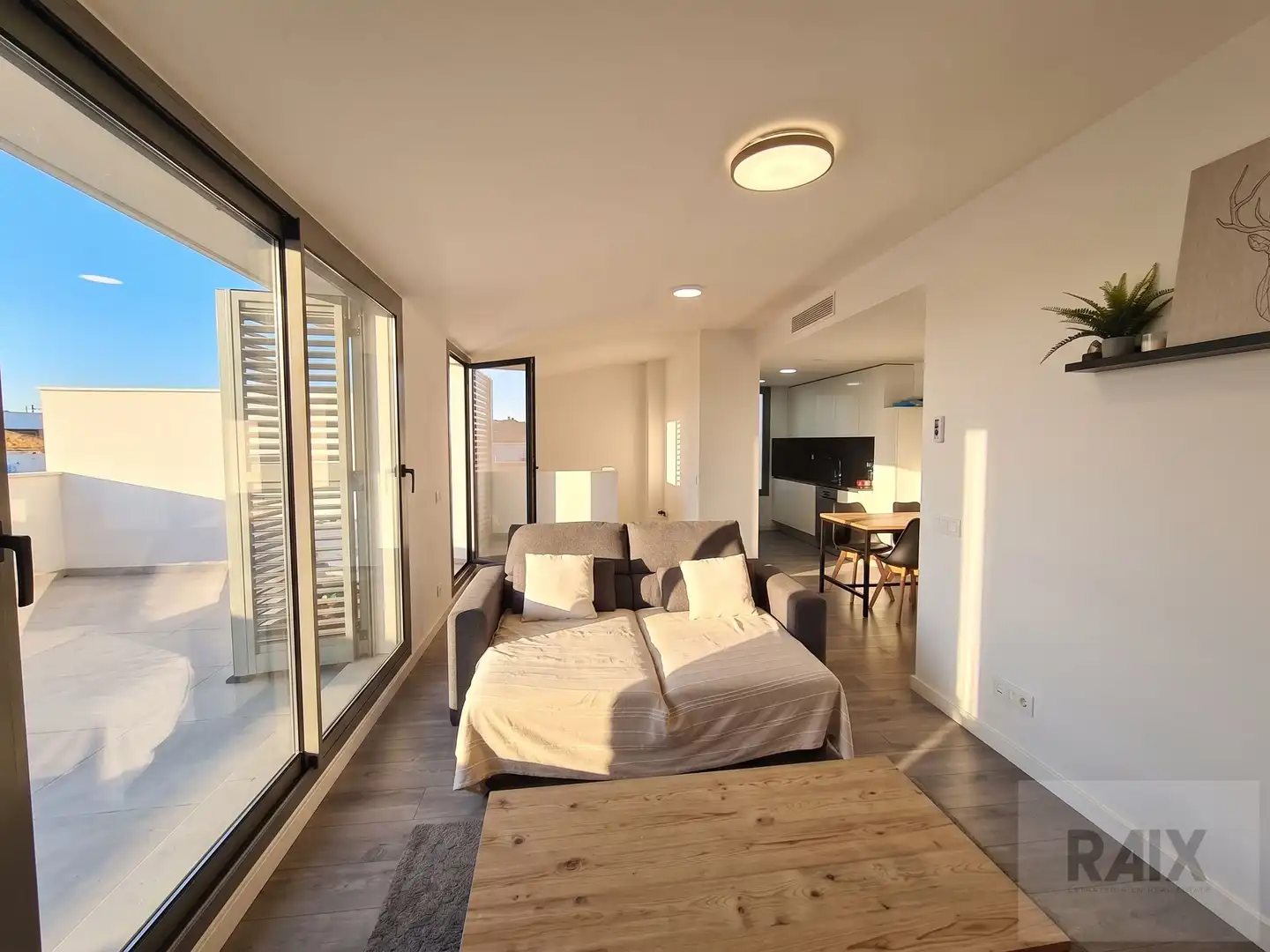 Dúplex con ascensor en venta en esq. Ctra. de Montcada )