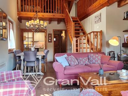 Living room of Duplex for sale in Puigcerdà  with Heating, Terrace and Storage room