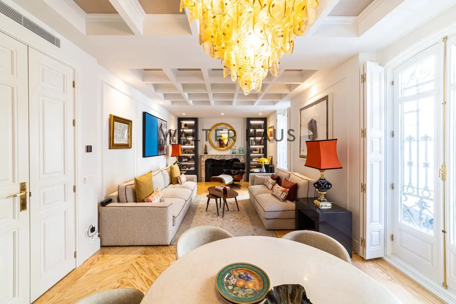 Living room of Flat for sale in Chamberí