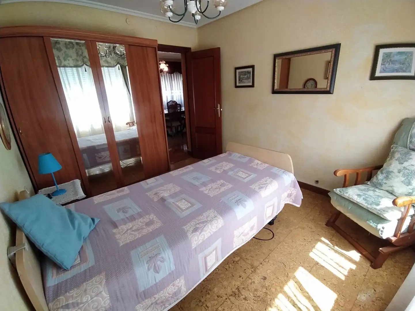 Habitación de Piso en venta en Avilés con Calefacción, Parquet y Terraza