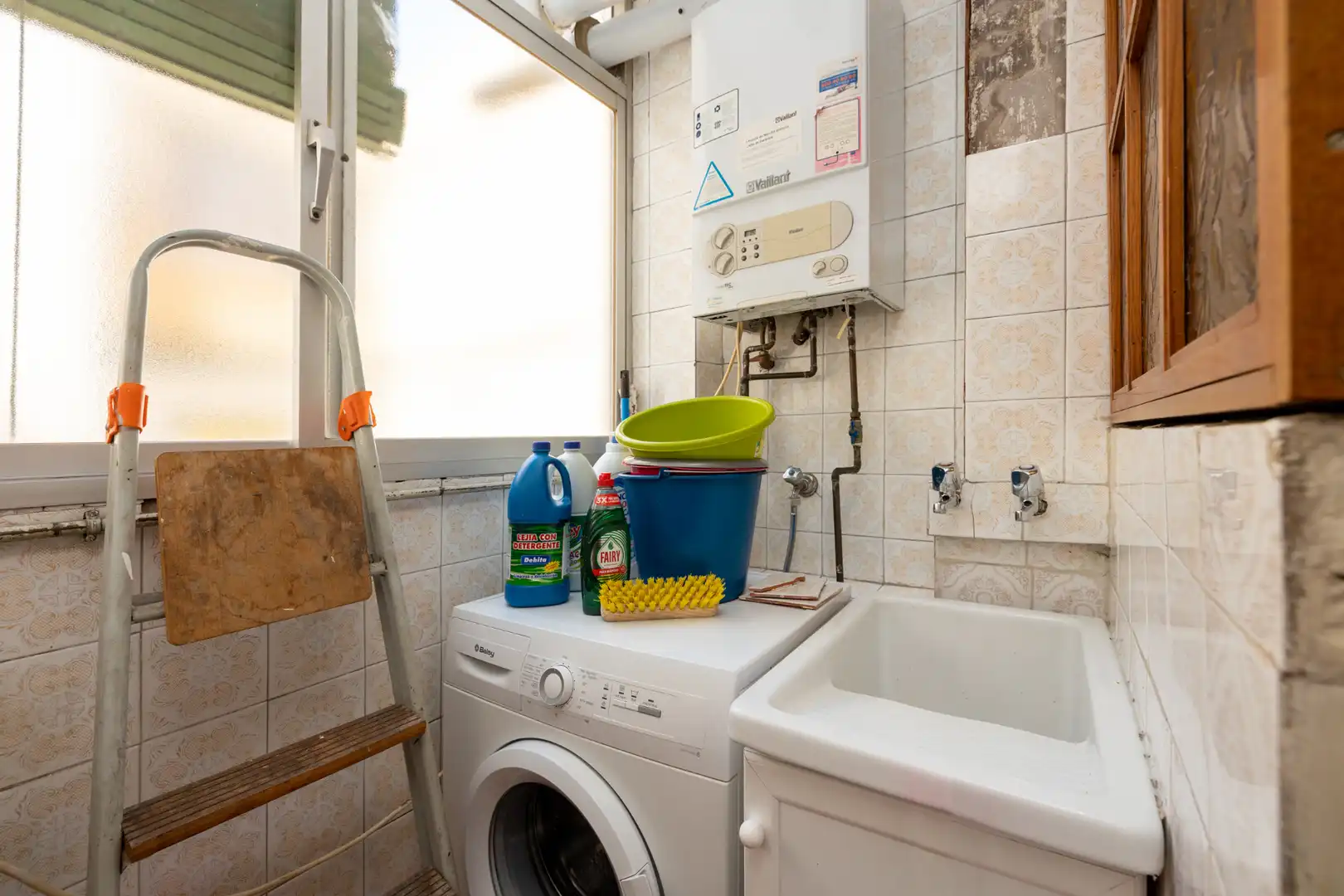 Baño de Piso de alquiler en Granada con Calefacción, Amueblado y Lavadora