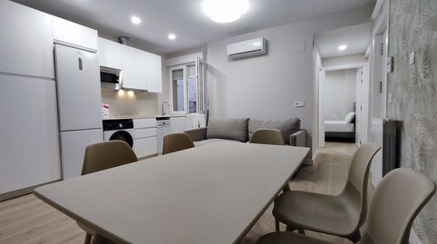 Foto 2 de Piso de alquiler en Logroño - Avda de la Paz, San Millán - Ayuntamiento, Logroño