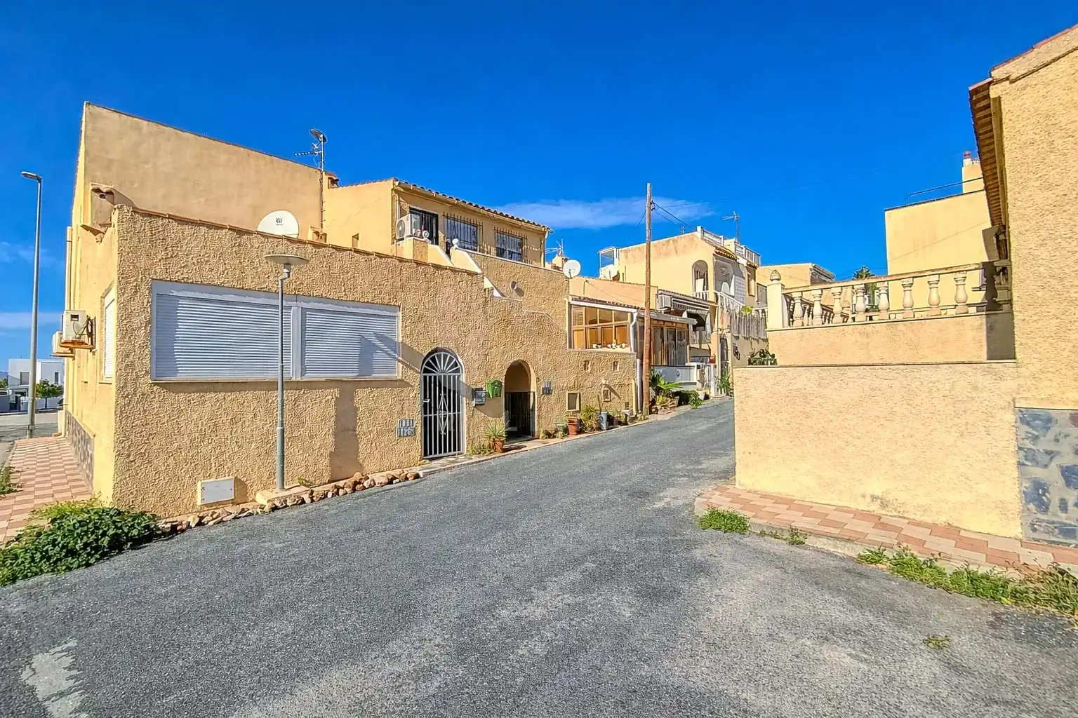 Exterior view of Single-family semi-detached for sale in San Fulgencio  with Air Conditioner, Heating and Terrace