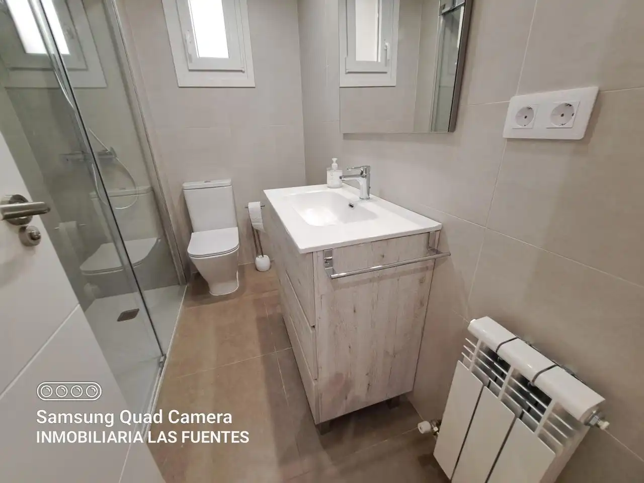 Baño de Piso de alquiler en Zaragoza con Aire acondicionado, Calefacción y Terraza