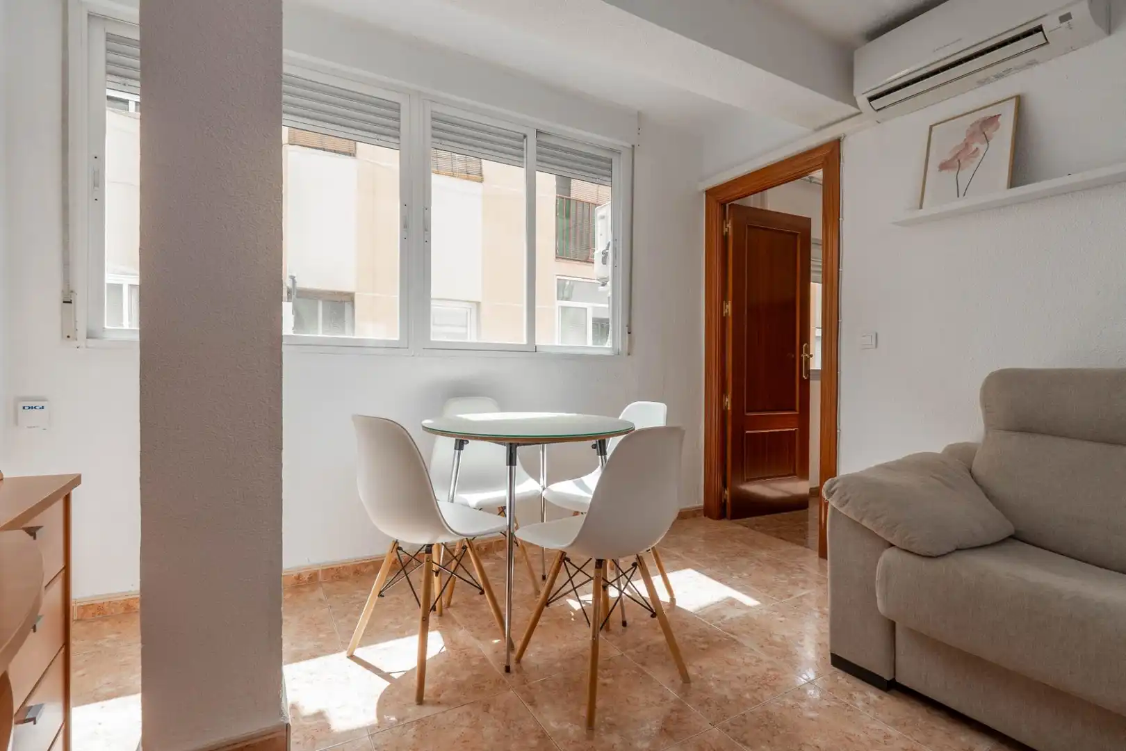 Habitación de Piso en venta en Granada con Aire acondicionado y Amueblado