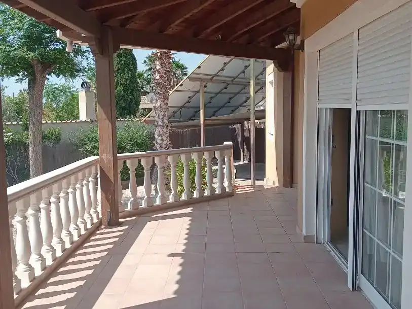 Terrassa de Casa o xalet de lloguer en Mutxamel amb Aire condicionat, Jardí privat i Traster