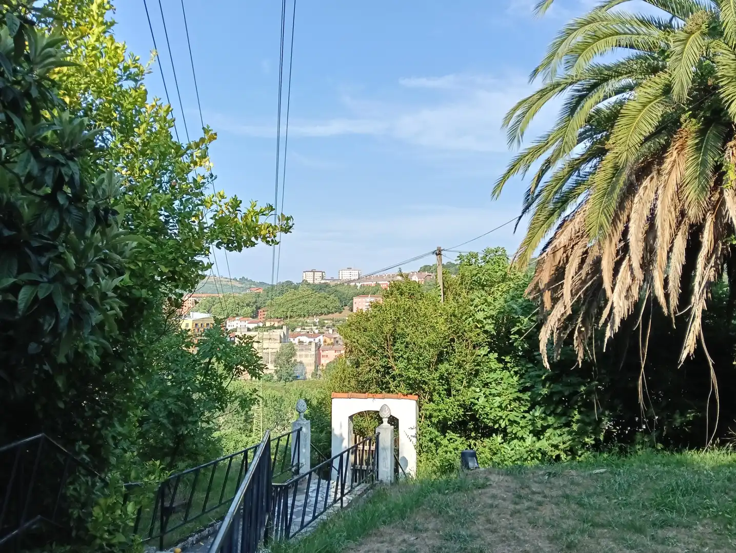 Vista exterior de Finca rústica en venda en Barakaldo  amb Calefacció, Jardí privat i Moblat