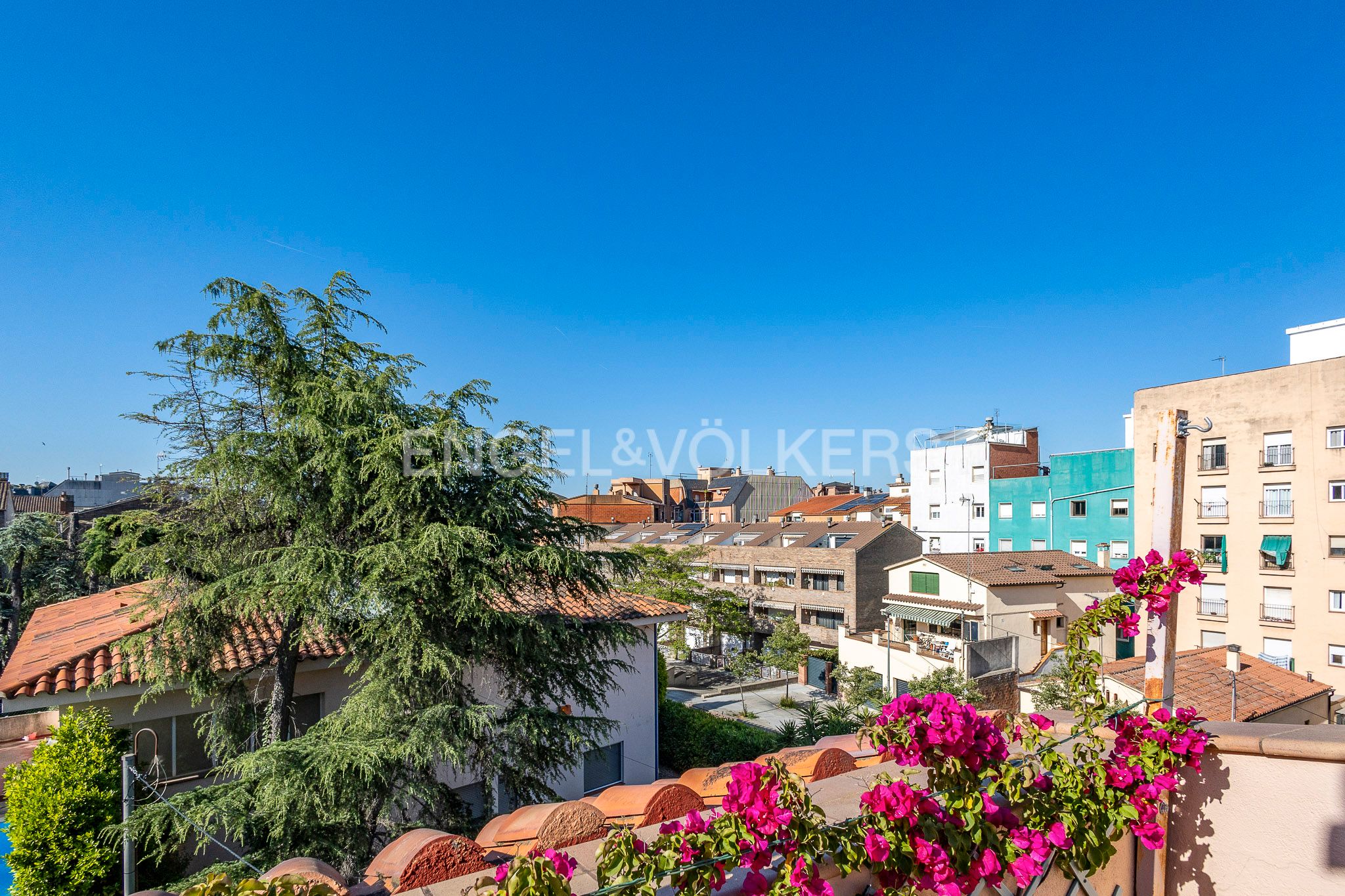 Exterior view of Single-family semi-detached for sale in Granollers  with Air Conditioner, Heating and Terrace