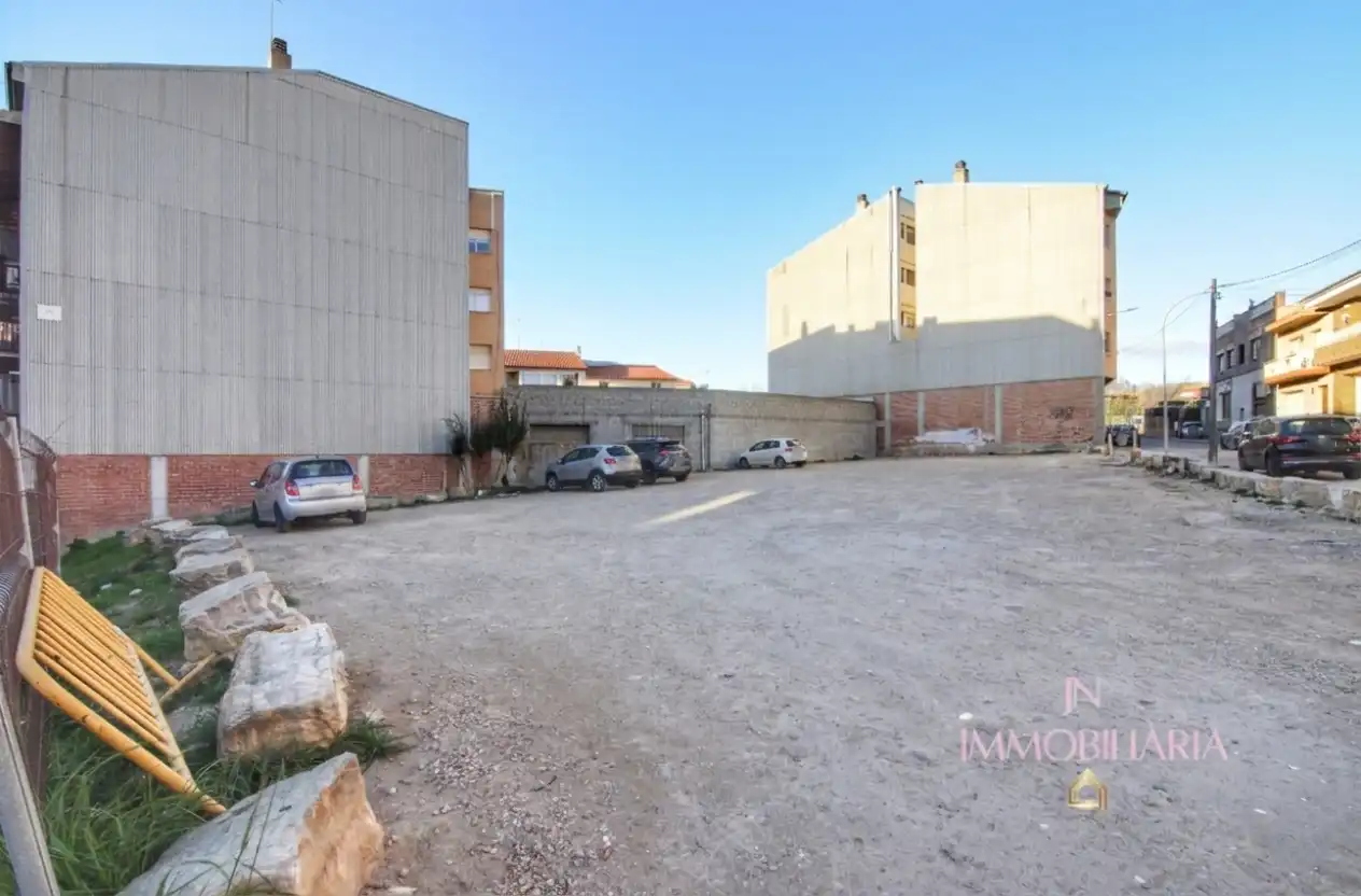 Terreny residencial en venda a Carrer Cardener