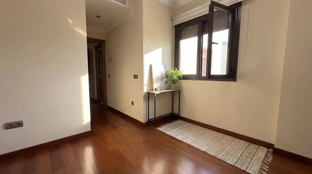 Maisonette zum Verkauf in Ronda mit Klimaanlage, Terrasse und Alarm