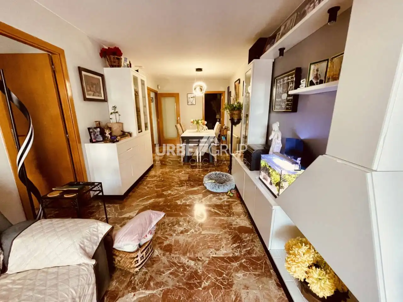 Außenansicht von Wohnung zum Verkauf in Terrassa mit Klimaanlage, Heizung und Privatgarten