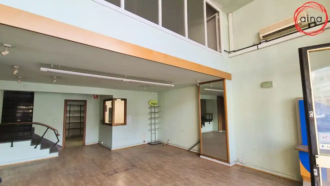 Local en venta en  Pamplona / Iruña con Aire acondicionado y Amueblado