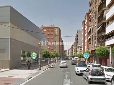 Local comercial en venta en DUQUESA DE LA VICTORIA