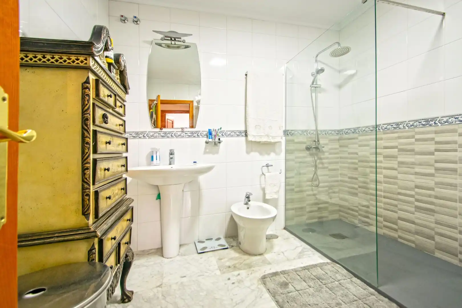 Bathroom of Flat for sale in San José de la Rinconada