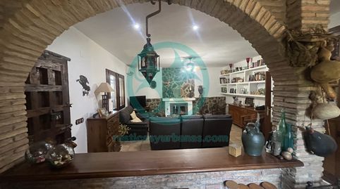 CASA INDEPENDIENTE EN PARCELA DE 2.700 M2