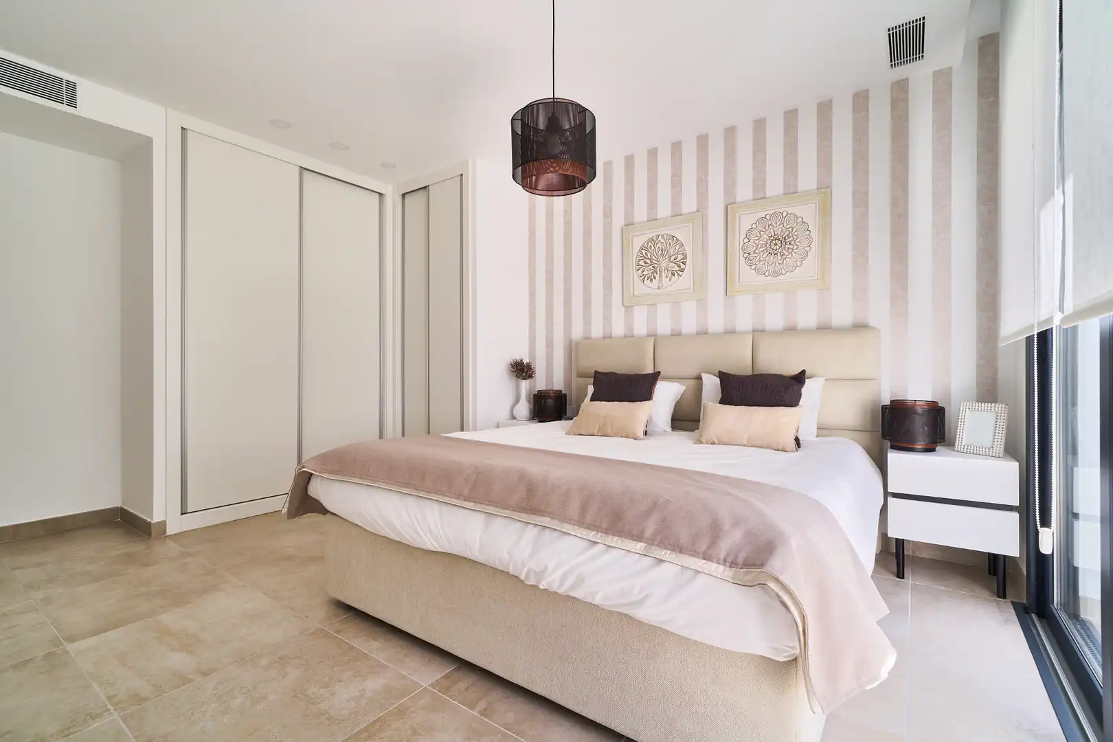 Habitación de Planta baja en venta en Estepona con Aire acondicionado, Jardín privado y Terraza