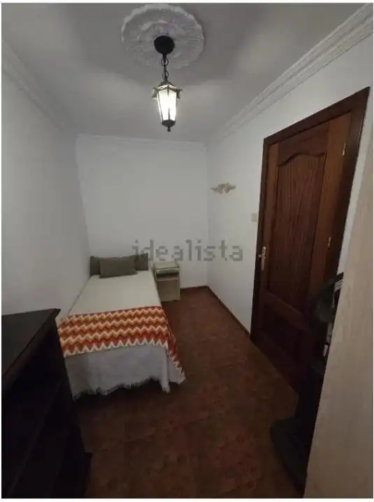 Schlafzimmer von Wohnung zur Miete in Córdoba mit Klimaanlage und Möbliert