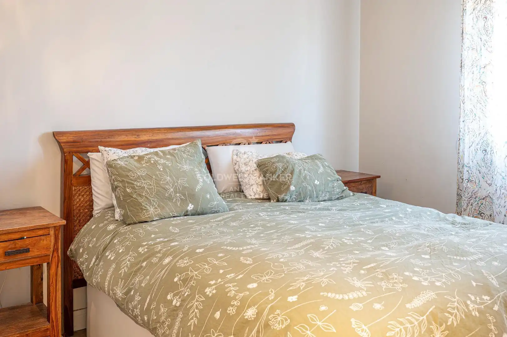 Bedroom of Attic for sale in Badalona  with Air Conditioner, Heating and Terrace