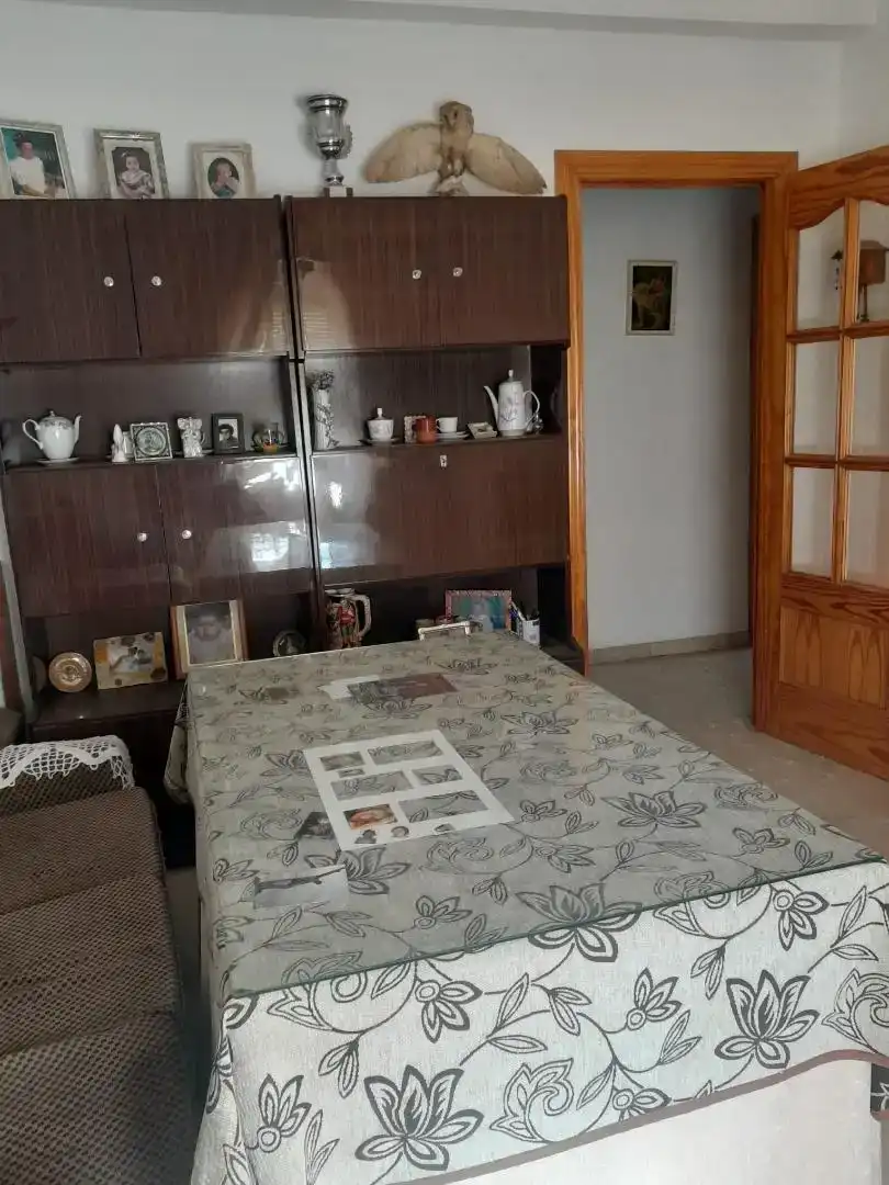 Menjador de Casa o xalet en venda en La Zubia Ciudad