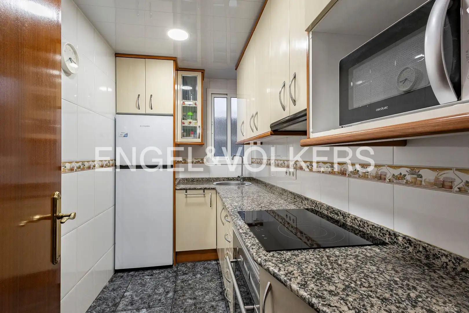 Cocina de Piso en venta en Esplugues de Llobregat con Calefacción y Terraza