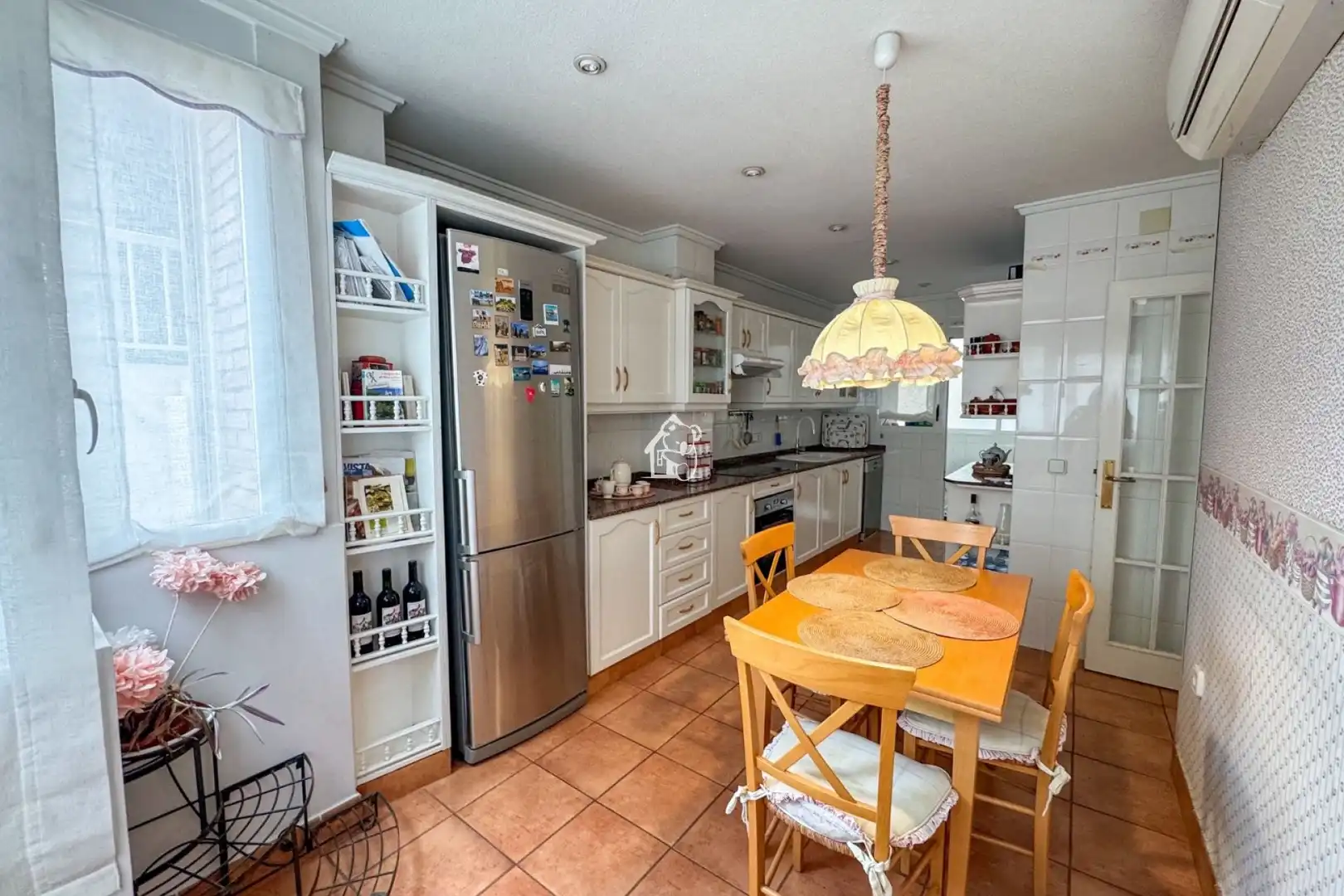 Cocina de Apartamento de alquiler en Torrevieja con Aire acondicionado, Amueblado y Horno