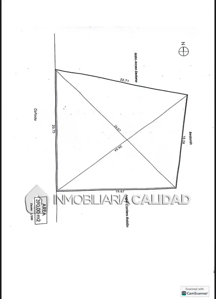 Residencial en venda en Cavia