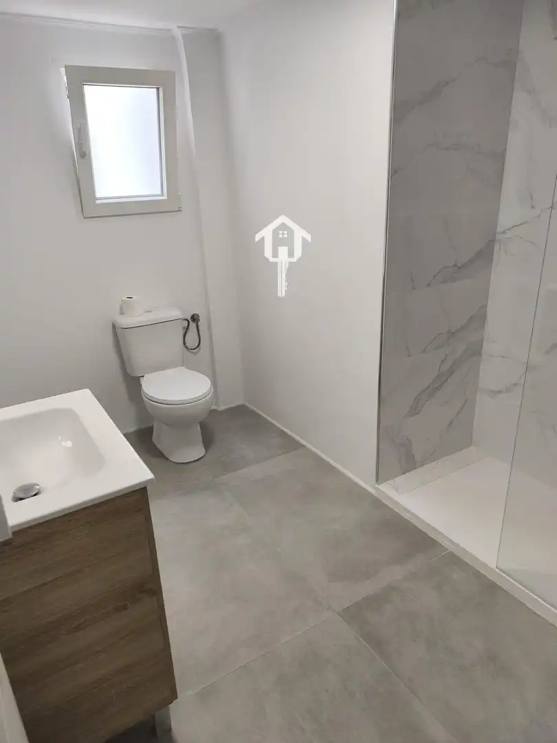 Bathroom of Flat for sale in Alicante / Alacant  with Balcony
