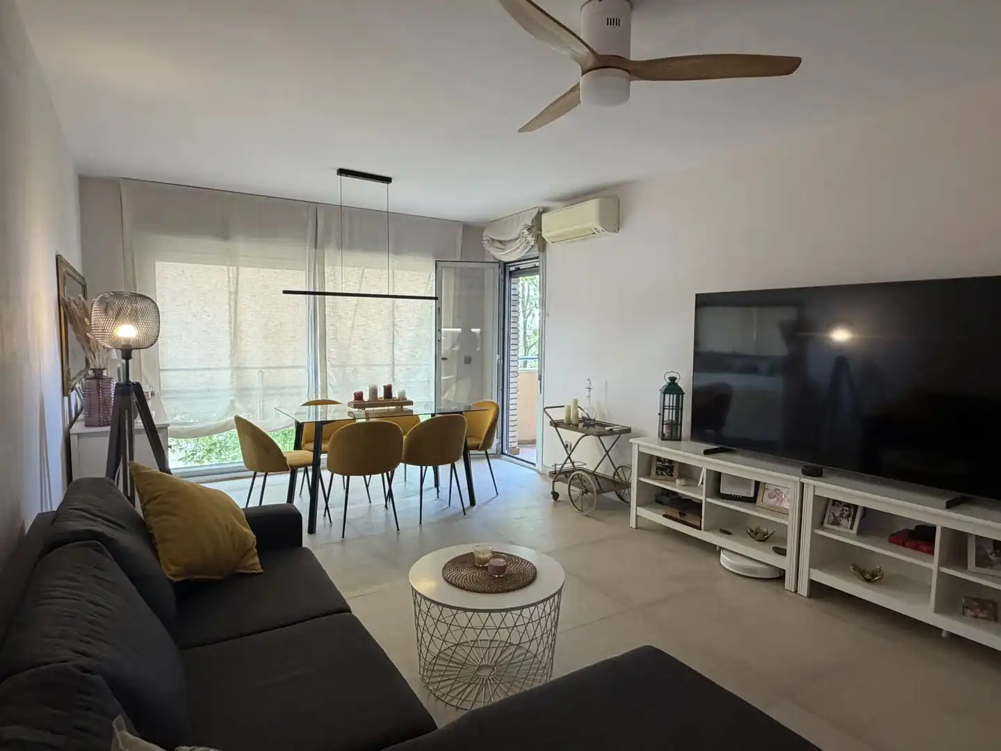 Living room of Flat for sale in Tarragona  with Air Conditioner, Heating and Balcony