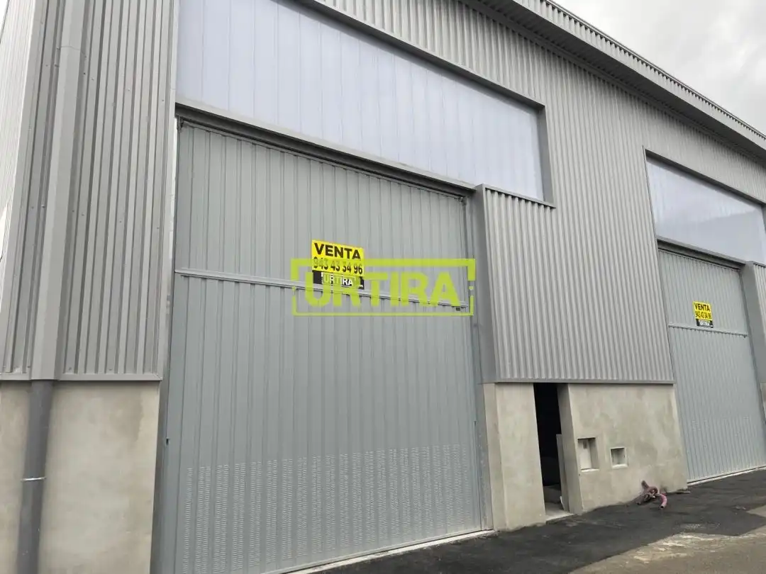 Vista exterior de Nave industrial en venta en Zarautz