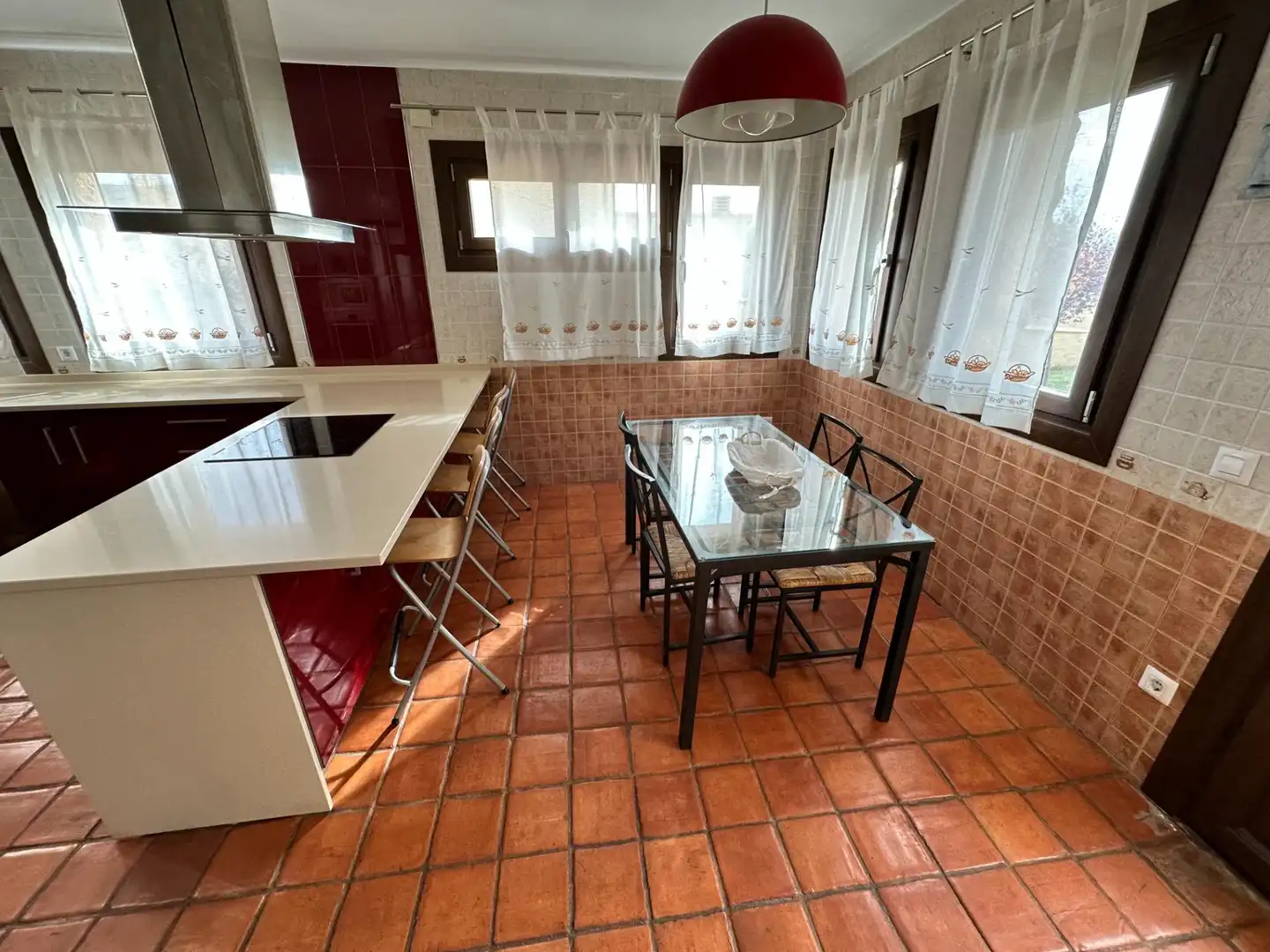 Cocina de Casa o chalet en venta en Villalba de la Sierra con Aire acondicionado, Calefacción y Terraza