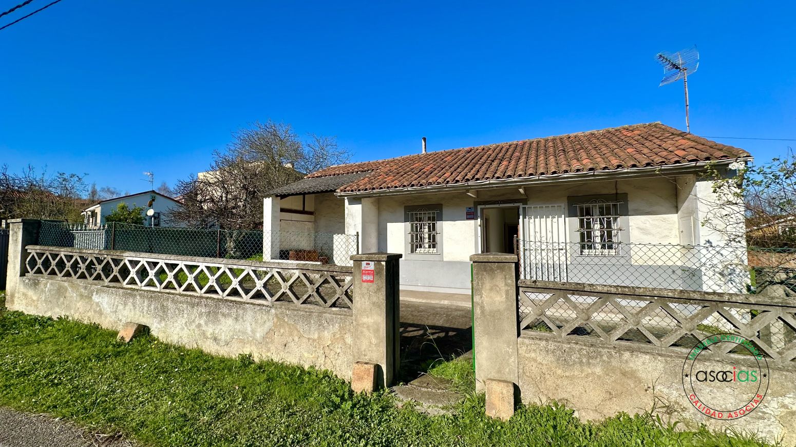 Exterior view of House or chalet for sale in Gijón 