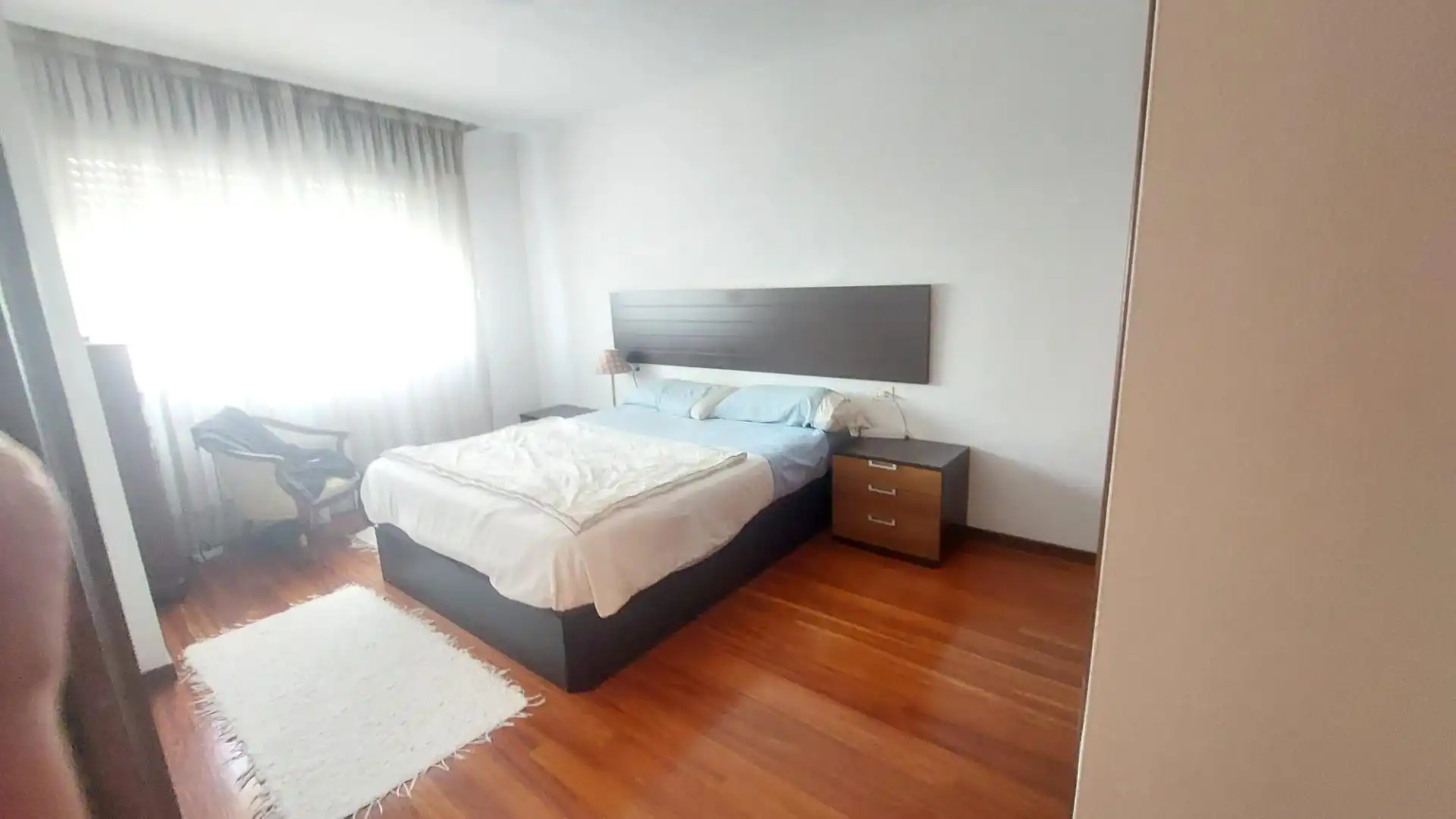 Bedroom of Flat for sale in Vigo   with Heating, Parquet flooring and Storage room