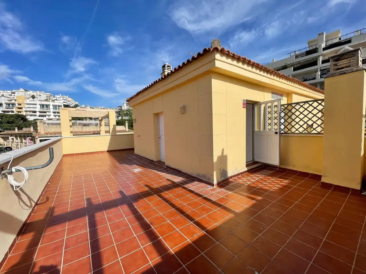 Terrasse von Dachboden zum Verkauf in Benalmádena mit Klimaanlage, Möbliert und Gemeinschaftspool