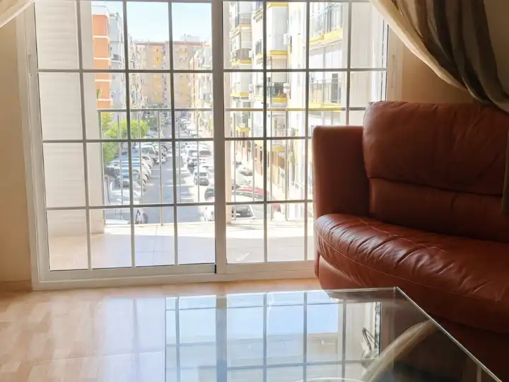 Sala de estar de Piso en venta en  Sevilla Capital con Aire acondicionado, Terraza y Balcón