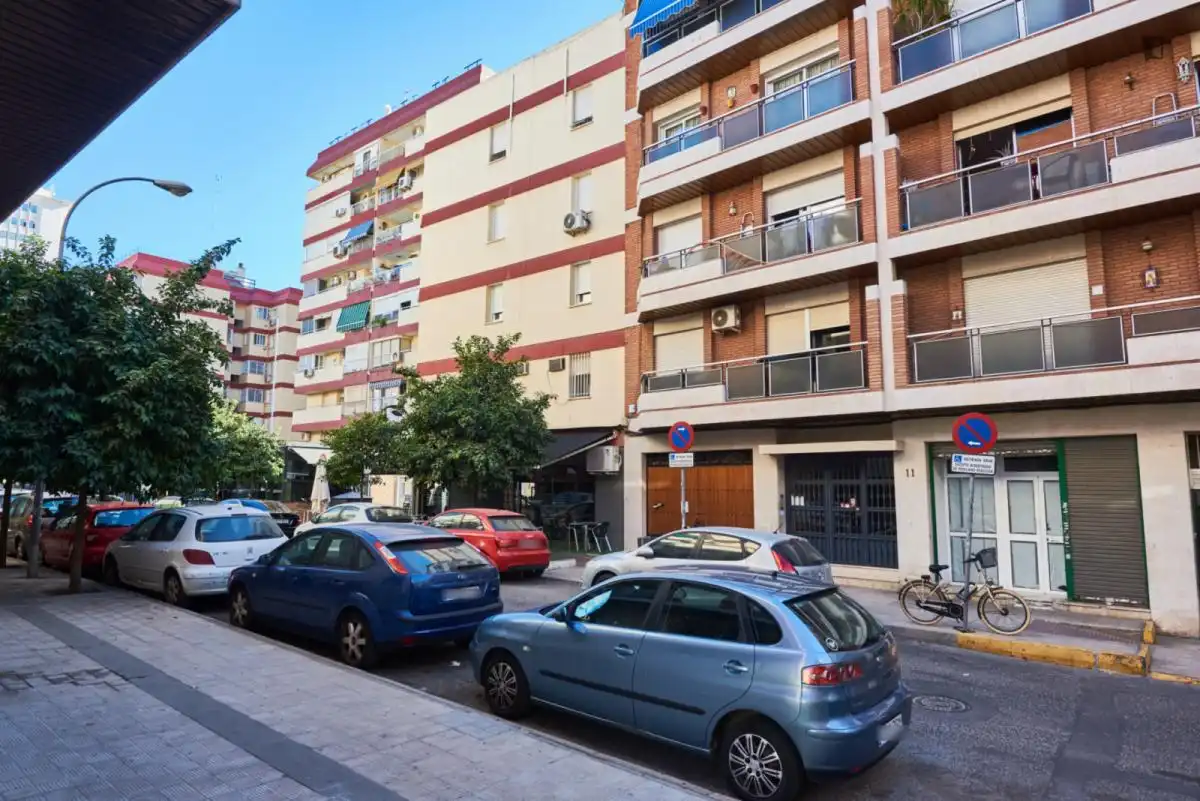 Room in Triana Este