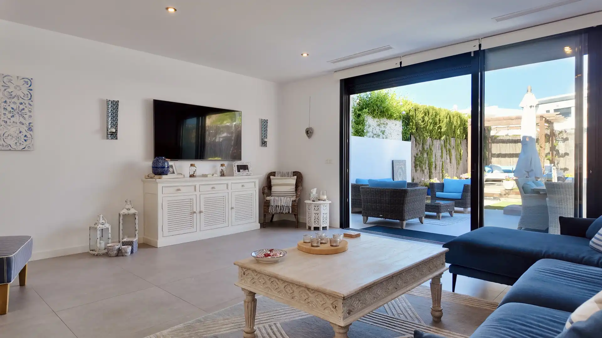 Casa pareada con piscina en venta en Selwo, imagen 5