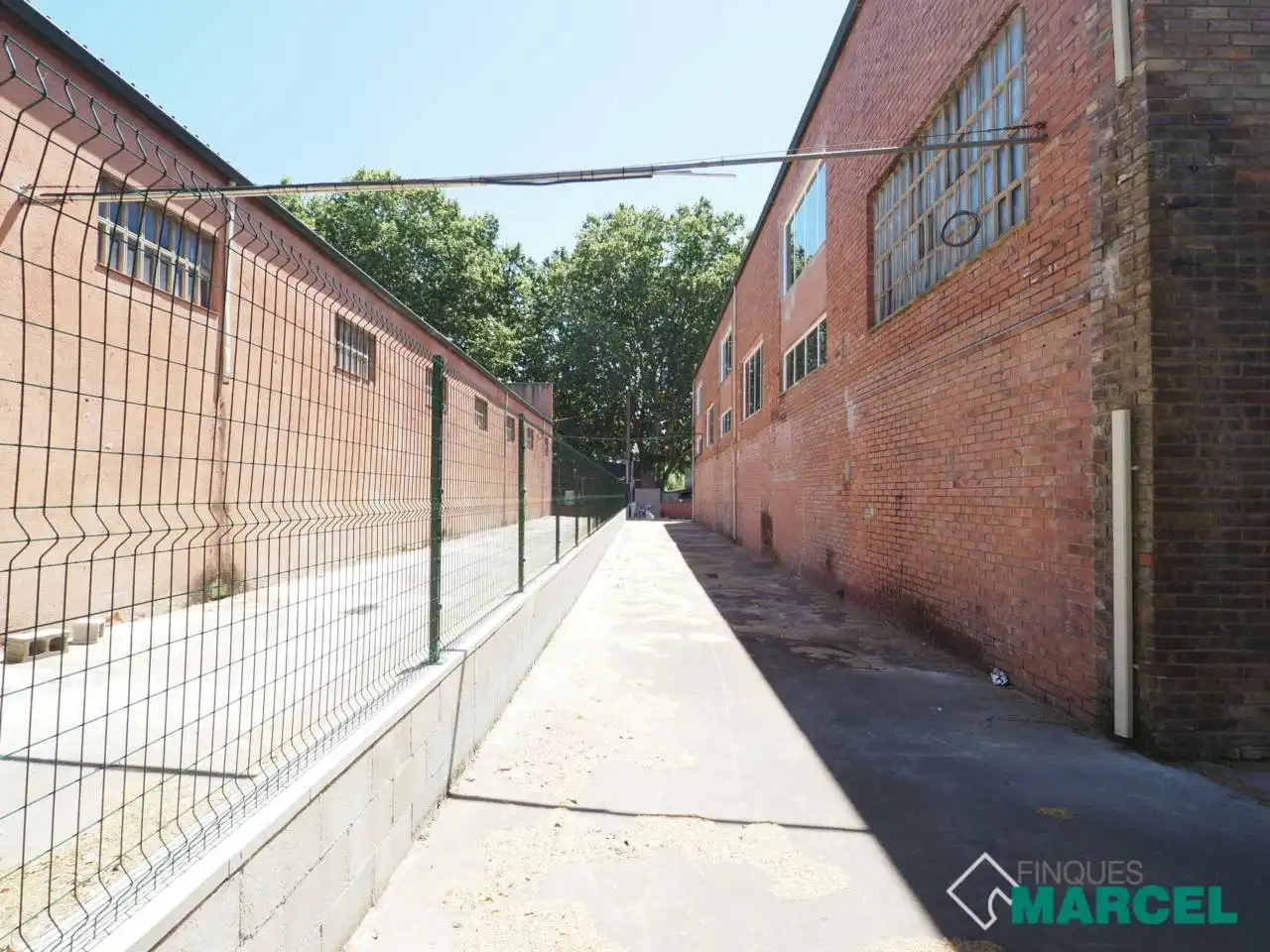 Industrial building to rent in Carretera Vallderiolf, imagen 5