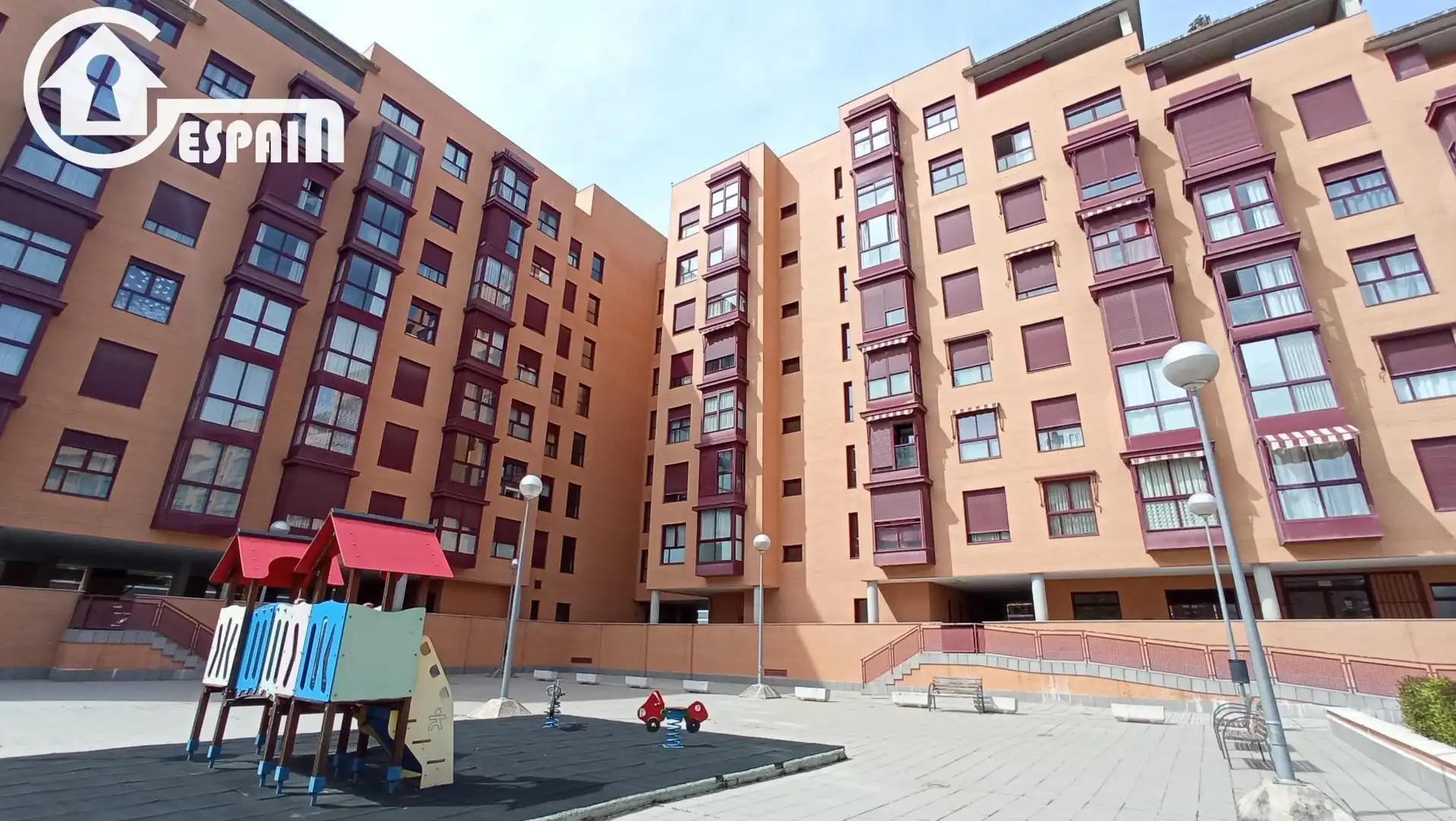 Exterior view of Flat for sale in Madrid  with Air Conditioner, Heating and Private garden