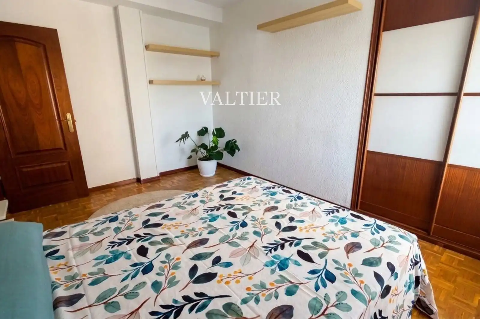 Schlafzimmer von Wohnung zur Miete in Madrid mit Klimaanlage, Terrasse und Möbliert