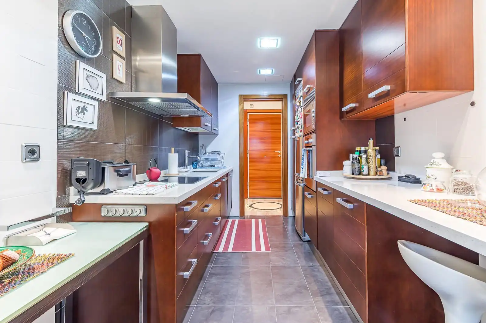 Kitchen of Flat for rent in Madrid  with Air Conditioner, Private garden and Swimming Pool