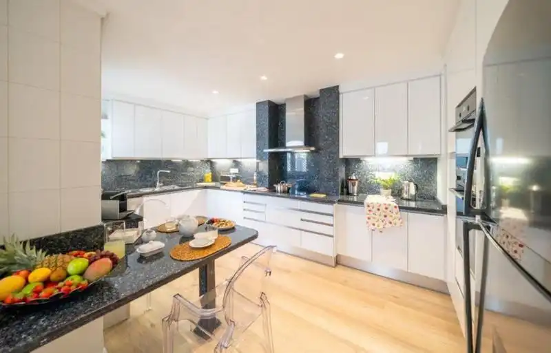 Penthouse mit Terrasse zur Miete in Nueva Andalucía, imagen 9