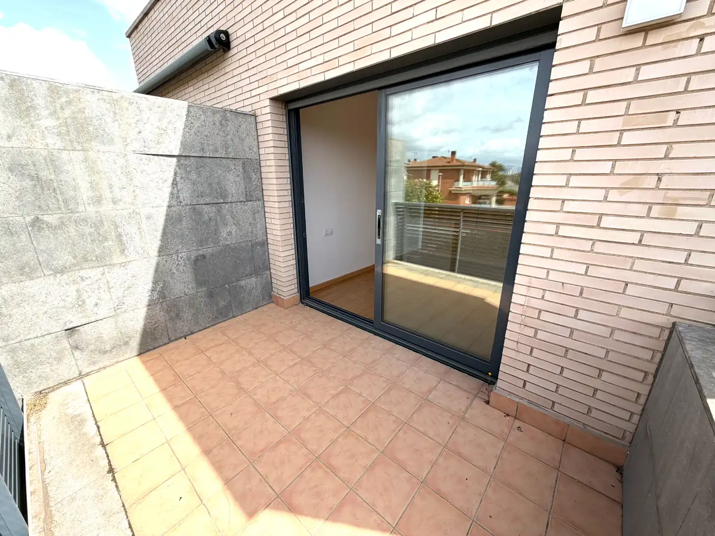 Terrassa de Casa adosada en venda en Cambrils amb Aire condicionat, Calefacció i Jardí privat