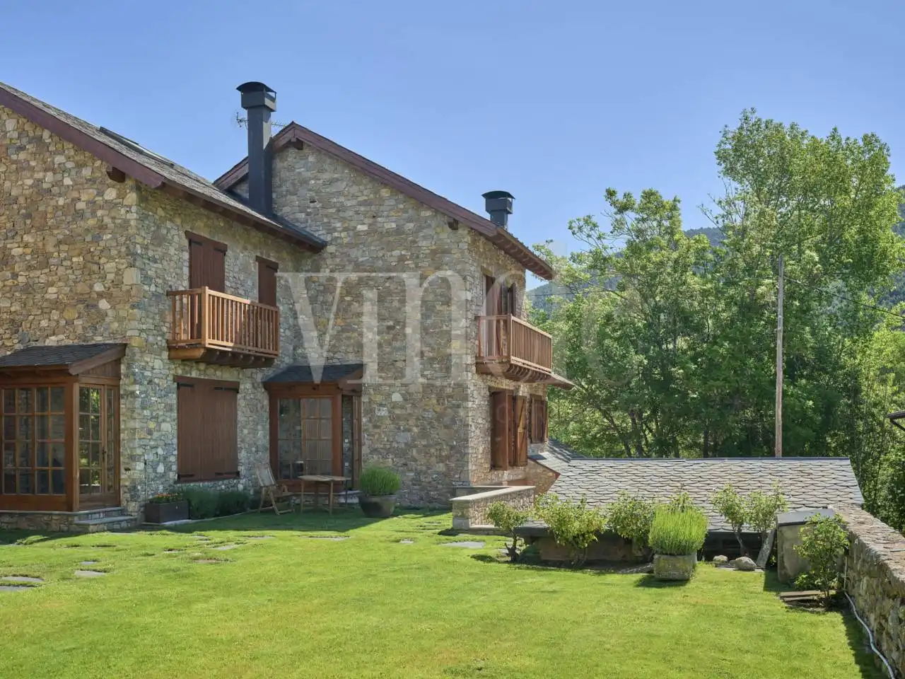 Vista exterior de Casa adosada en venta en Urús con Parquet y Terraza