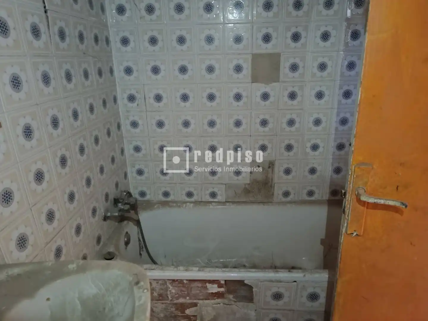Bathroom of Houses for sale in Palomeque  with Private garden